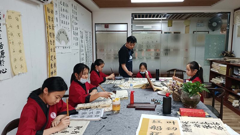 成人教育师资力量：如何识别优质师资，助力职业发展