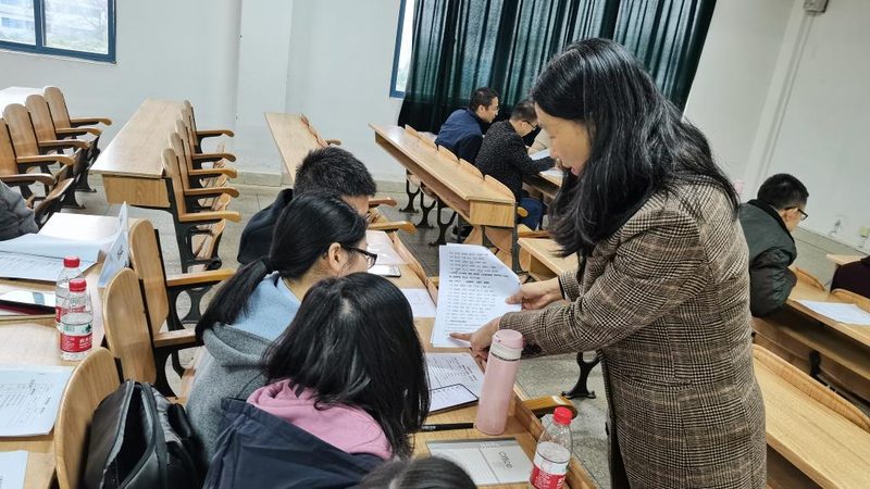 成人高考录取分数线：文科与理科的差异化解读