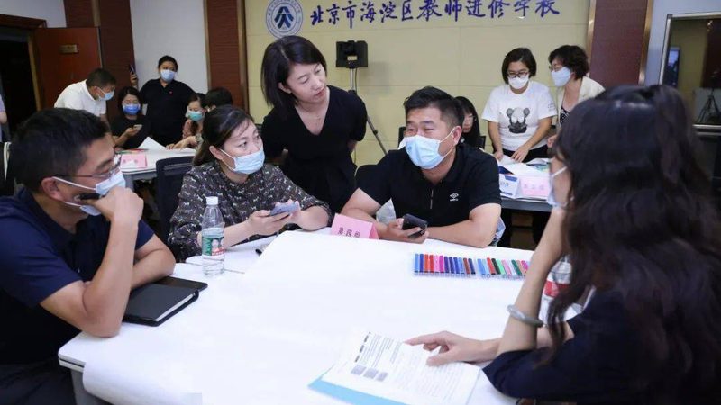 二建与一建：职业发展的双翼，哪一翼更坚固？**